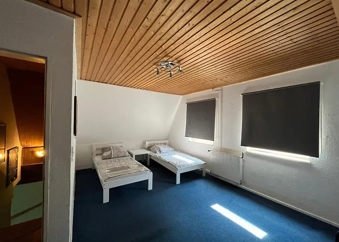 Huntlosen Monteure *