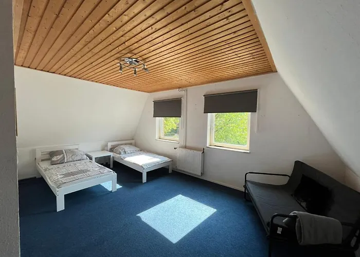 Huntlosen Monteure Apartmán *